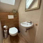 Forest House Buxusson בית נופש Dolni Slovenice