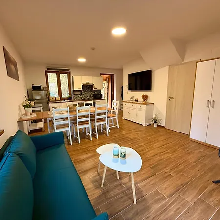 Forest House Buxusson Prázdninový dům Dolni Slovenice