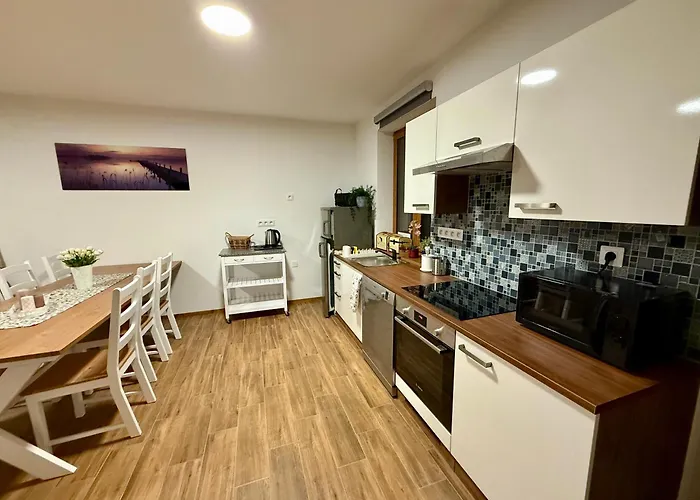 Prázdninový dům Forest House Buxusson *